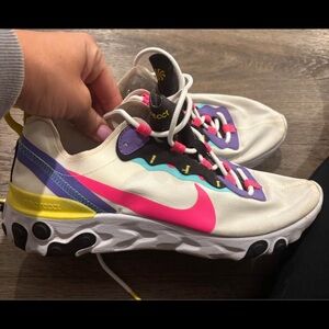 Nike Women's Pink and Purple Sneakers